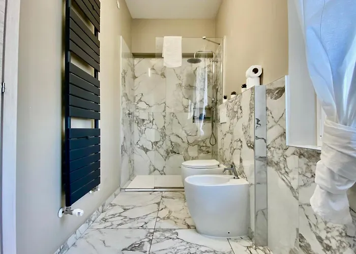 Suite649 Nuova 5 * Modena